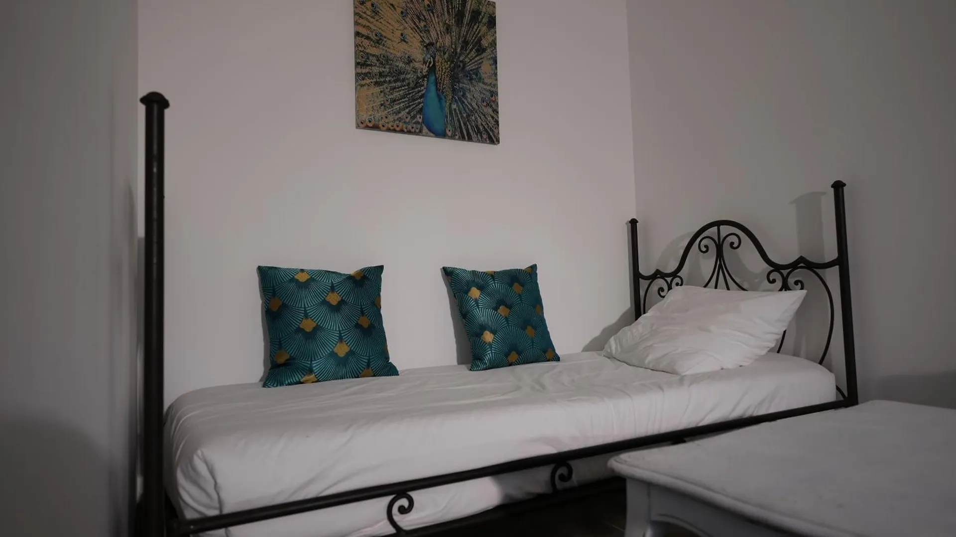 Mas D'Andiol Hotel Plan-d'Orgon 0*,