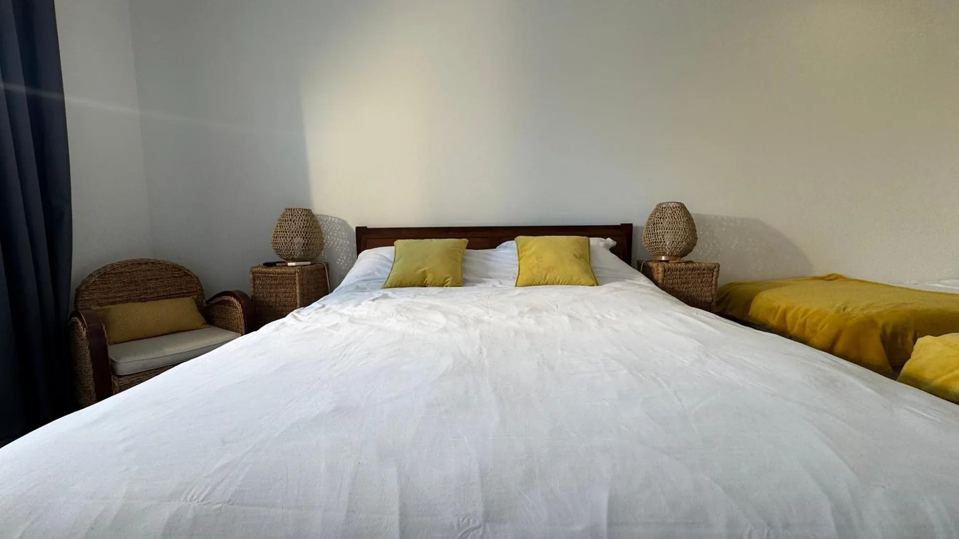 Mas D'Andiol Hotel Plan-d'Orgon 0*,  France