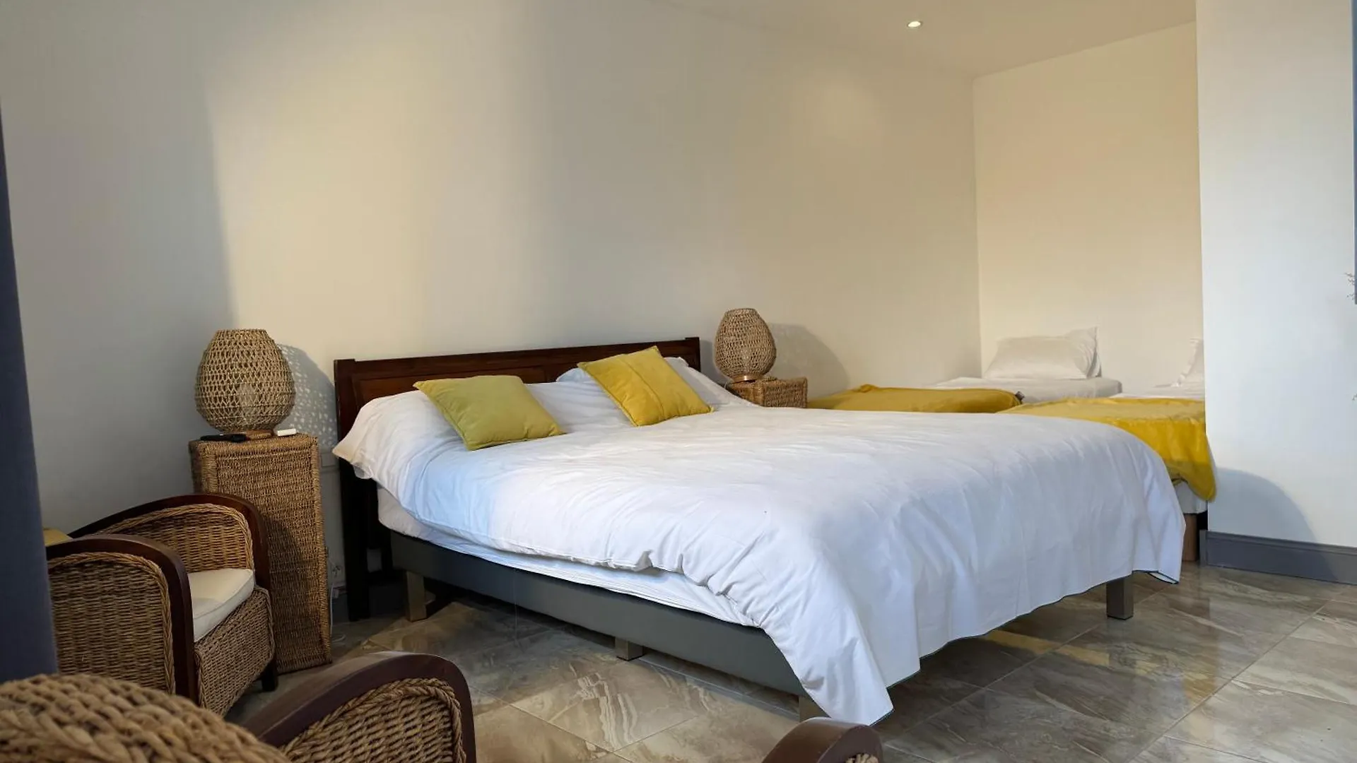 Guest house Mas D'Andiol Hotel Plan-d'Orgon France